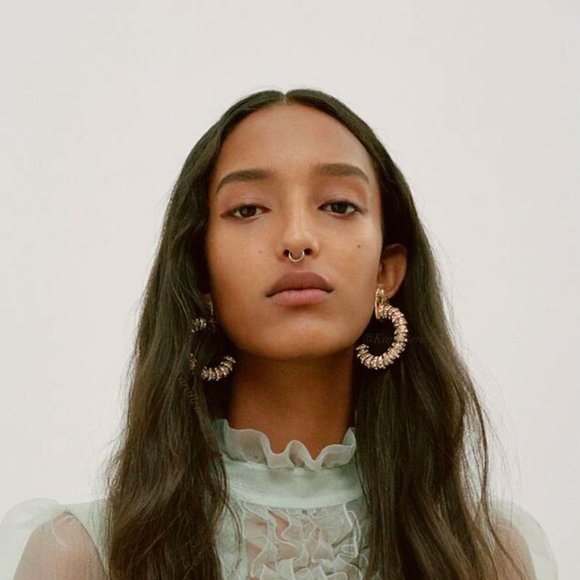 Crystal Gem Sparkle Hoops - Picture 5 of 5